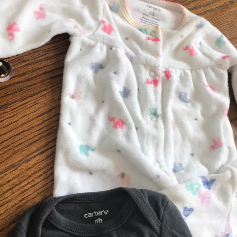 Carters Newborn bundle - Picture 2 of 8